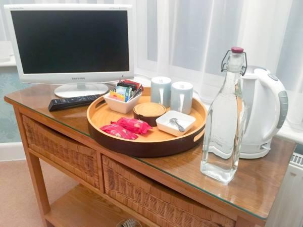 Bed and Breakfast Cherry Tree House Борнмут Экстерьер фото