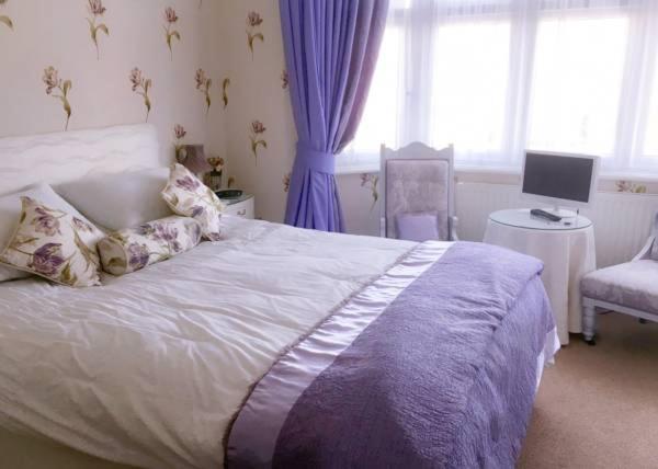 Bed and Breakfast Cherry Tree House Борнмут Экстерьер фото